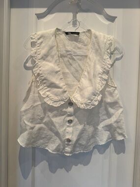 Zara Cream Ruffle Collar Button Tank